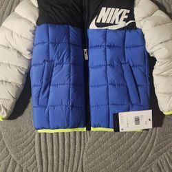 Nike Boys Preschool Colorblock Futura Puffer Size 5 NWT