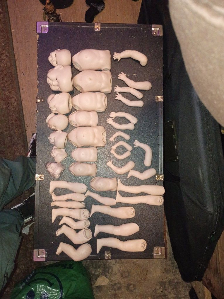 Vintage Baby Doll Parts.
