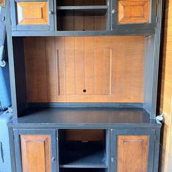 Free TV/Entertainment Stand