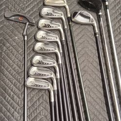 Golden Bear R/H Golf Set