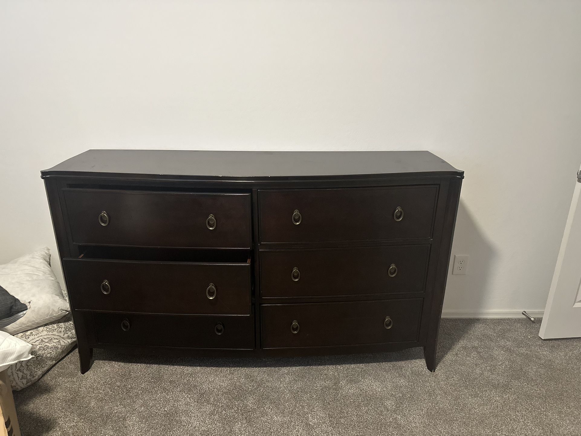 Dresser, And 2 Night Stands Dark Wood Solid Wood.