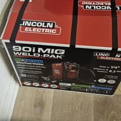 lincoln 90 IG Mig and Flux core welder " Brand New"