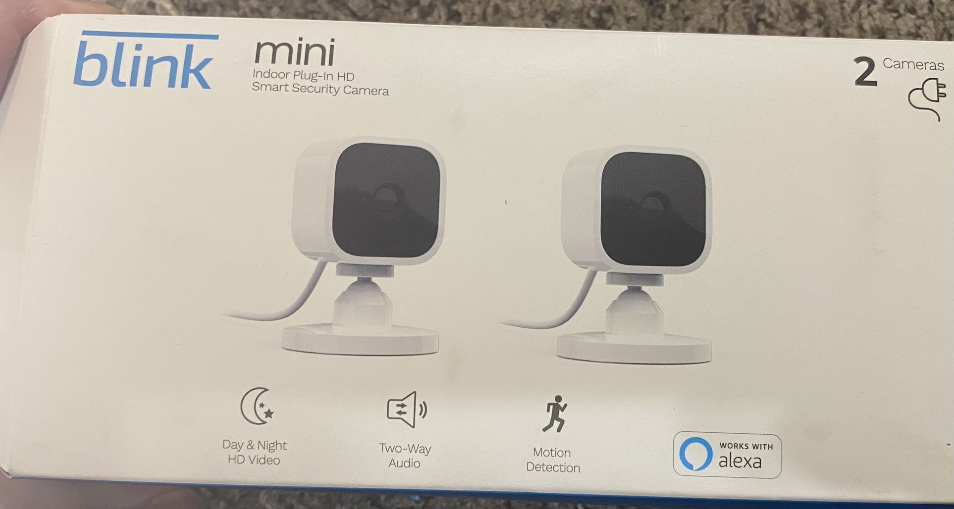 2 White Blink Mini Indoor Cameras With Stands, Mounting Screws, Power Adapters/usb Cables