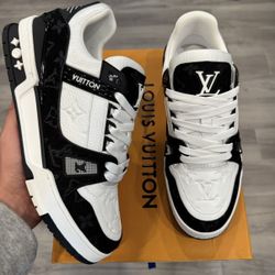 Louis Vuitton LV Trainers Black & White Sneaker