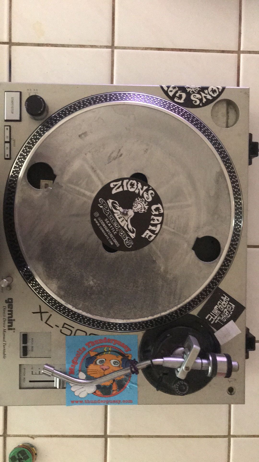 Gemini xl-500 turntable