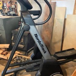 Nordic track Freestride Trainer FS10i 