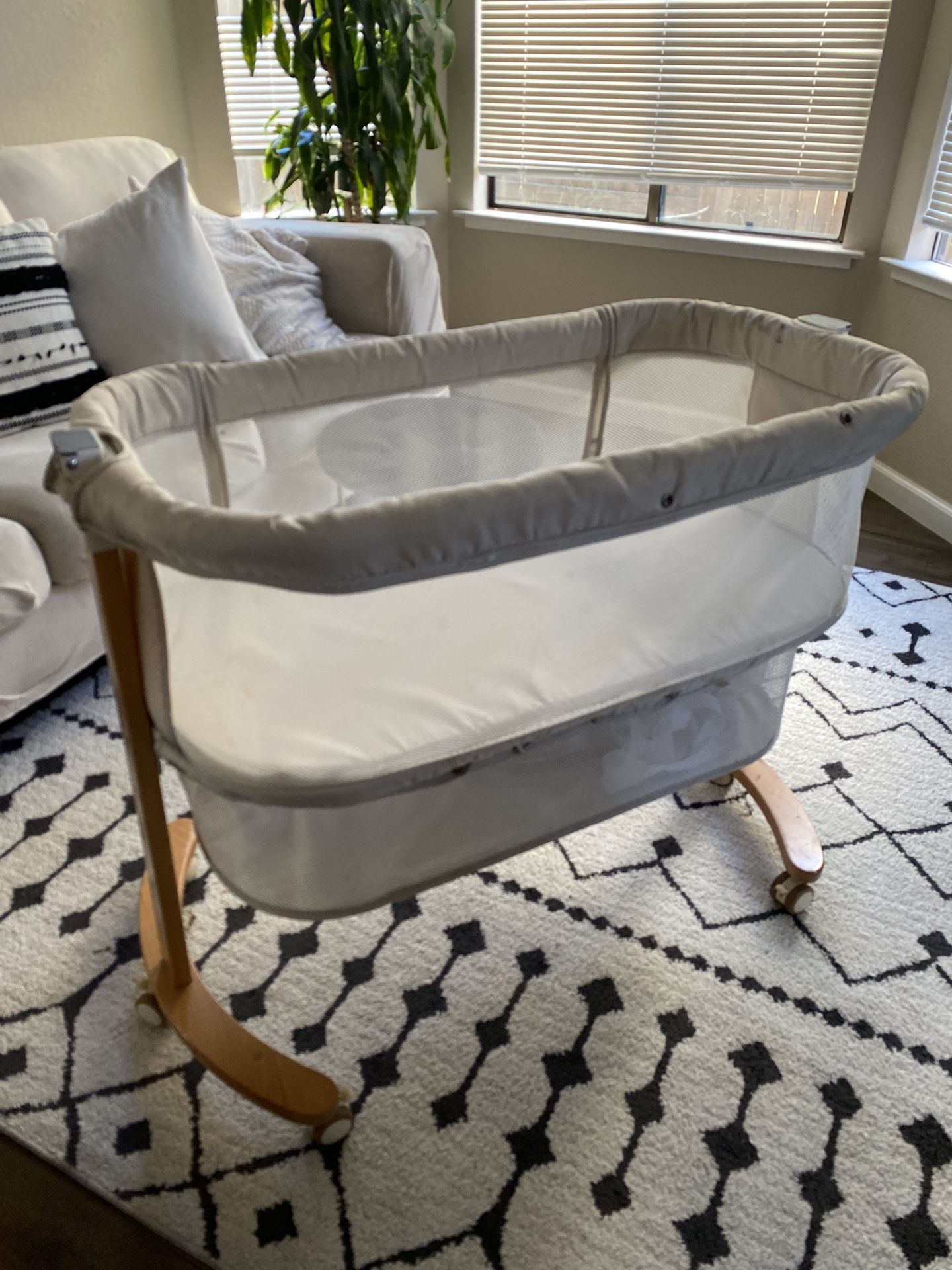 Bassinet Beige