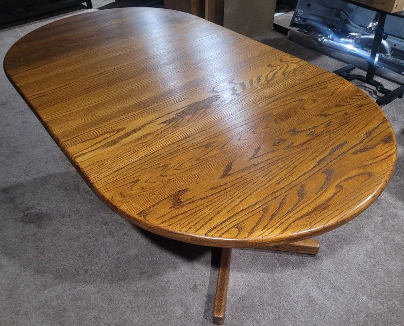 Solid Oak Kitchen/ Dining Room Table