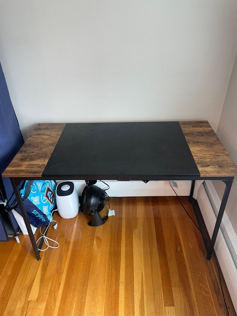 Office Table / Desk