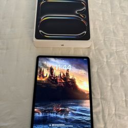 iPad Pro (12.9-inch) (4th generation)