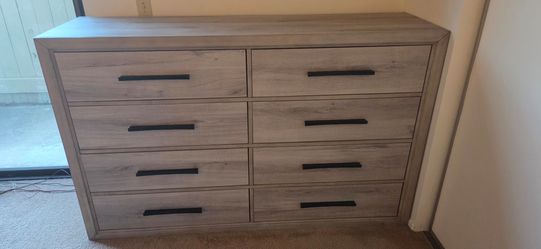 8 drawer dresser