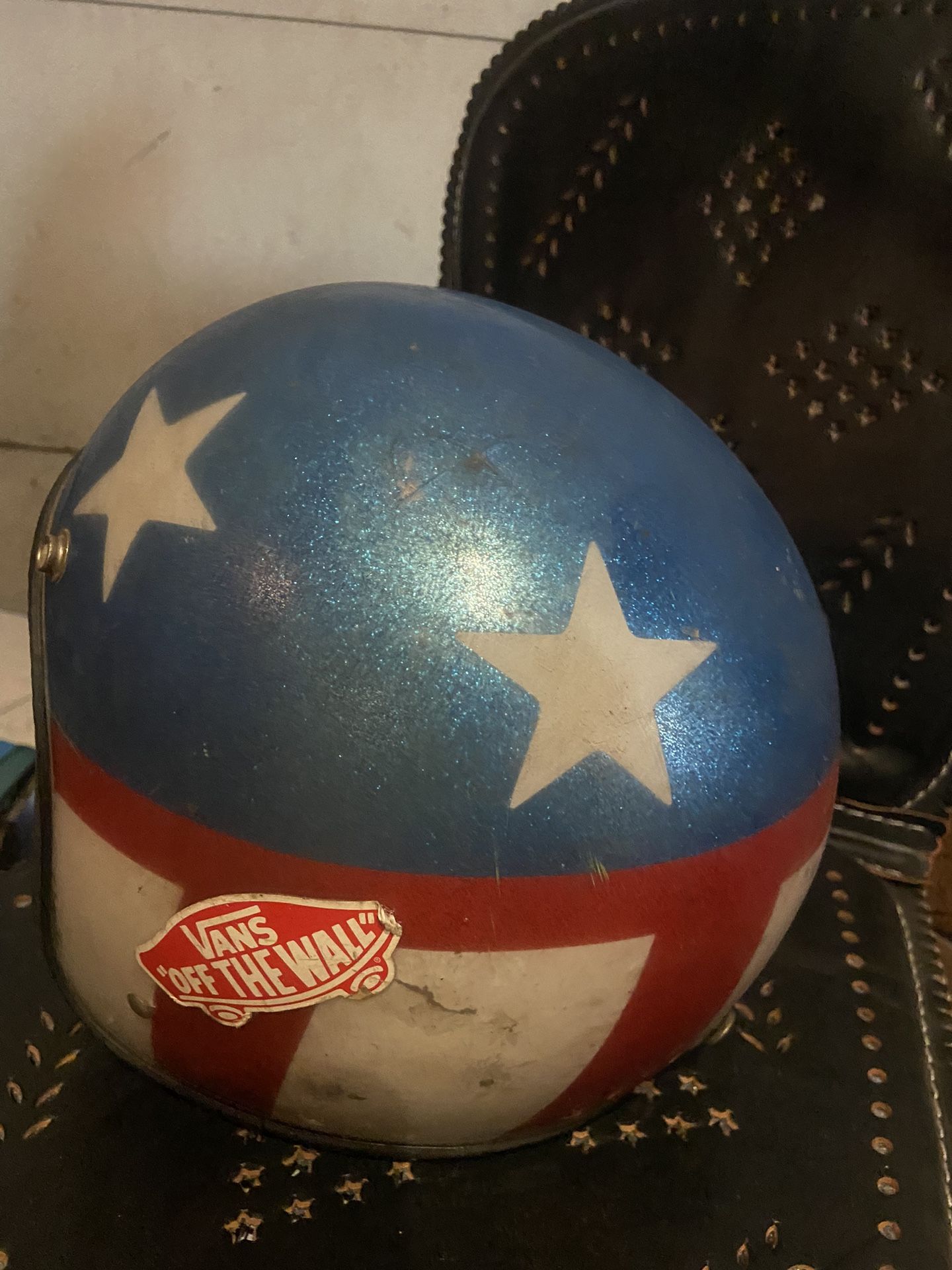 Vintage Motorcycle Helmet. Kunoh 1966 stars and stripes helmet for Sale in Carson, CA - OfferUp Vintage Motorcycle Helmet. Kunoh 1966 stars and stripes helmet for Sale in Carson, CA - OfferUp