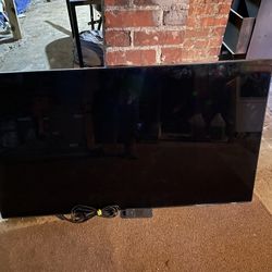Samsung 27 Inch Flatscreen With Mount On Back