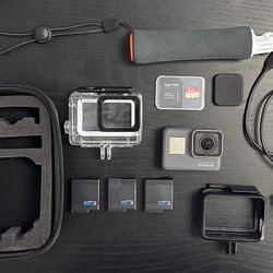 GoPro hero 5 with Accessories 