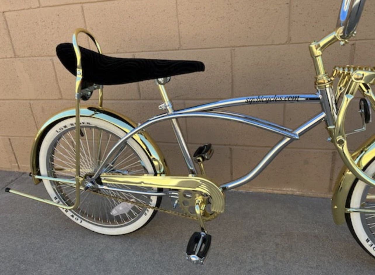 gold lowrider bicycle 20 Lowrider Bikes: Familia y Cultura