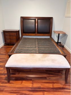 FREE: queen size bedroom set