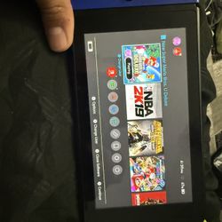Nintendo Switch 