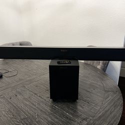 Klipsch R-4B Soundbar and Wireless Subwoofer