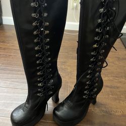 Black Boots
