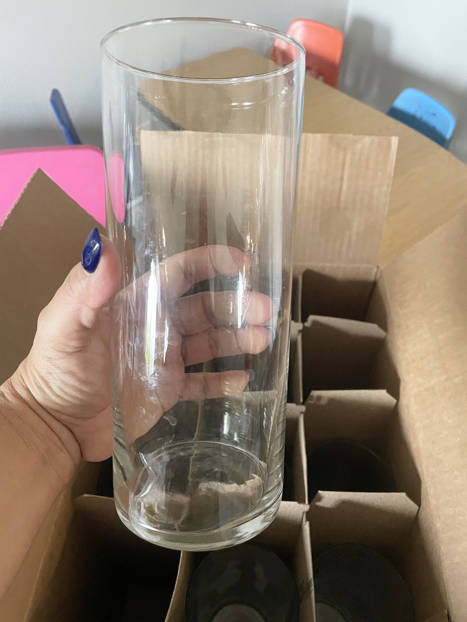 10 Hurricane Vases 8.5 H