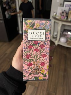 Gucci Flora Perfume