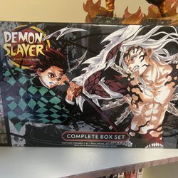 Demon Slayer Box Set + Extra Volume