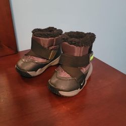 Nike Winter Boots Toddler Size 6