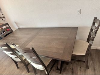 Dining set