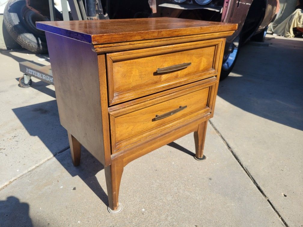Mid Century Nightstand\Bedside Table
