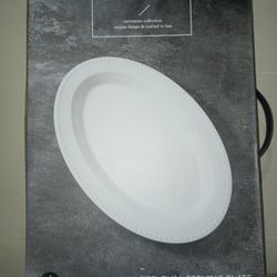 Stoneware Breaded Oval Serving Plate