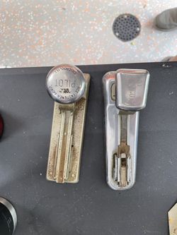  Vintage Staplers 