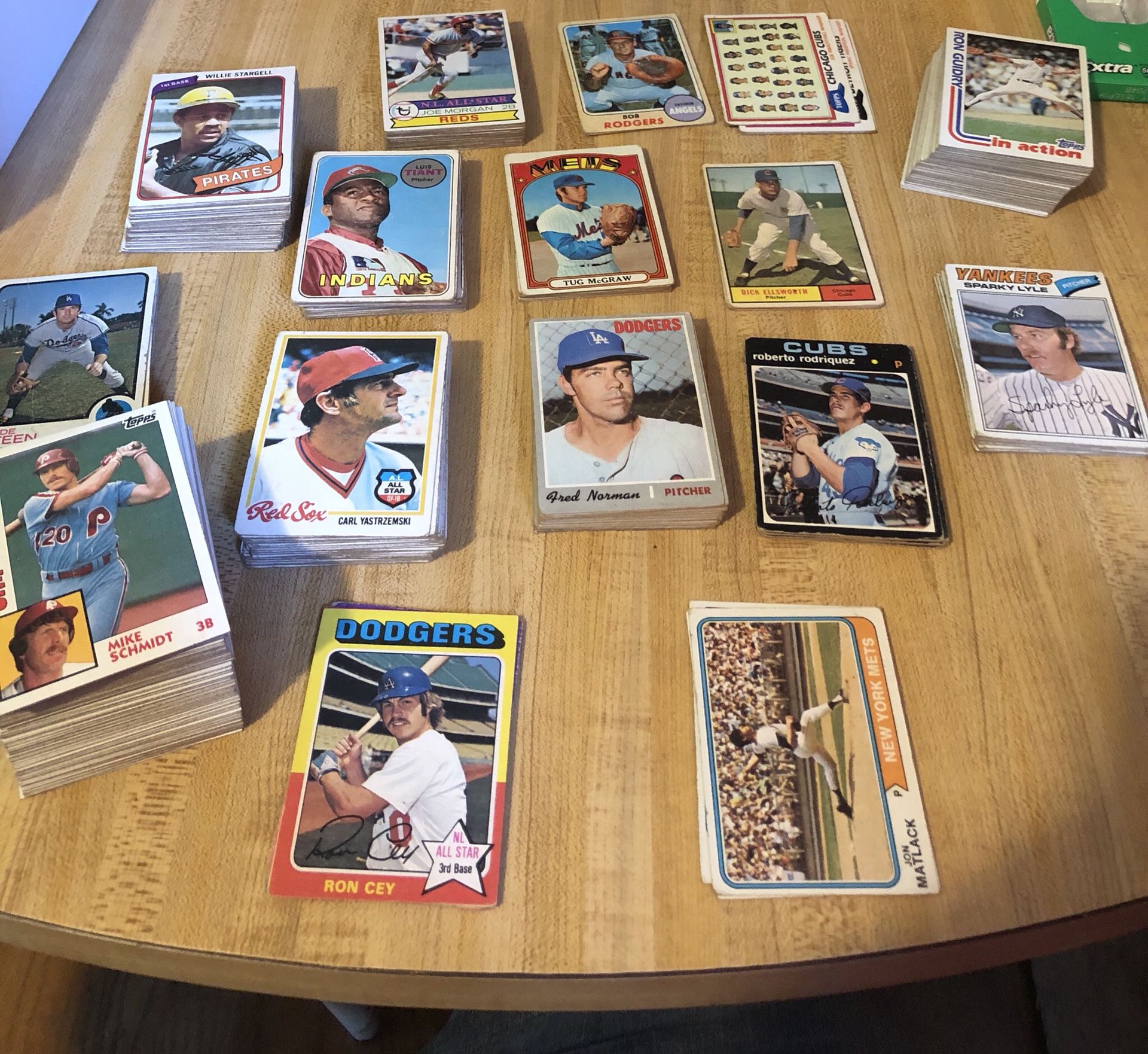 Baseball cards. 60s-early 80s.