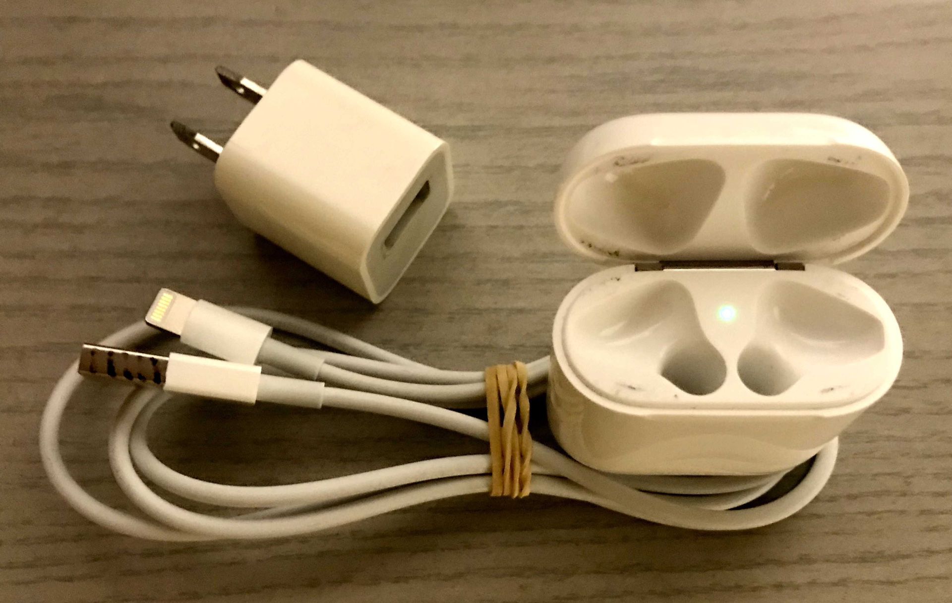 Apple 2nd Gen AirPods Charging Case with Charging Cable and Power Adapter 