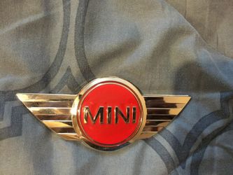 Mini cooper emblem
