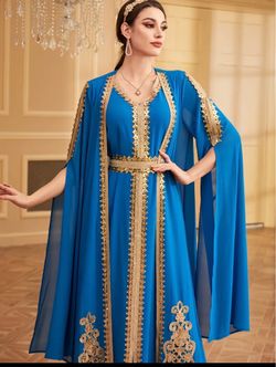 GORGEOUS  Kifftan 3 pics BRAND NEW NEVER  USE (M) size