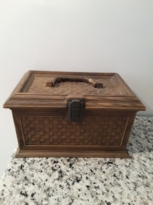 Large, Sewing Box With Thread And A Zipper.