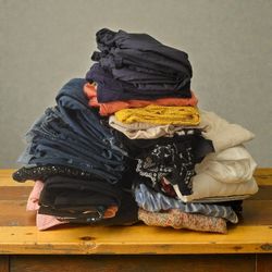 Bulk Lot of Womens Plus Size Clothing 2X/3X Tops Dresses Skirts Jumpsuits Jeans Shorts Casual Dressy