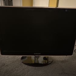 HDTV Monitor 21inches (TV) (Monitor ) Cheap Deals 