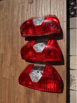 Toyota Tundra OEM Rear Tail Lights