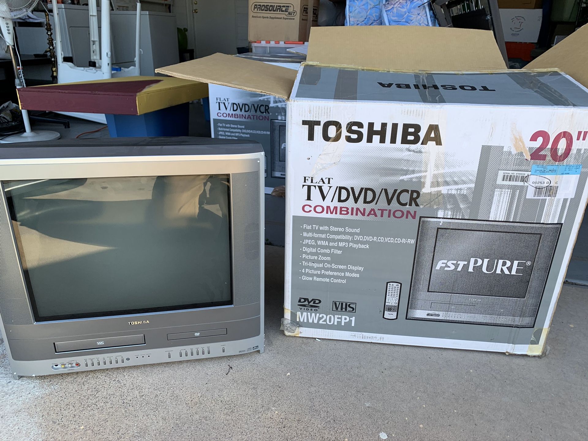 New Open Box Toshiba MW20FP1 20" inch TV DVD VCR Combo Retro Gaming CRT