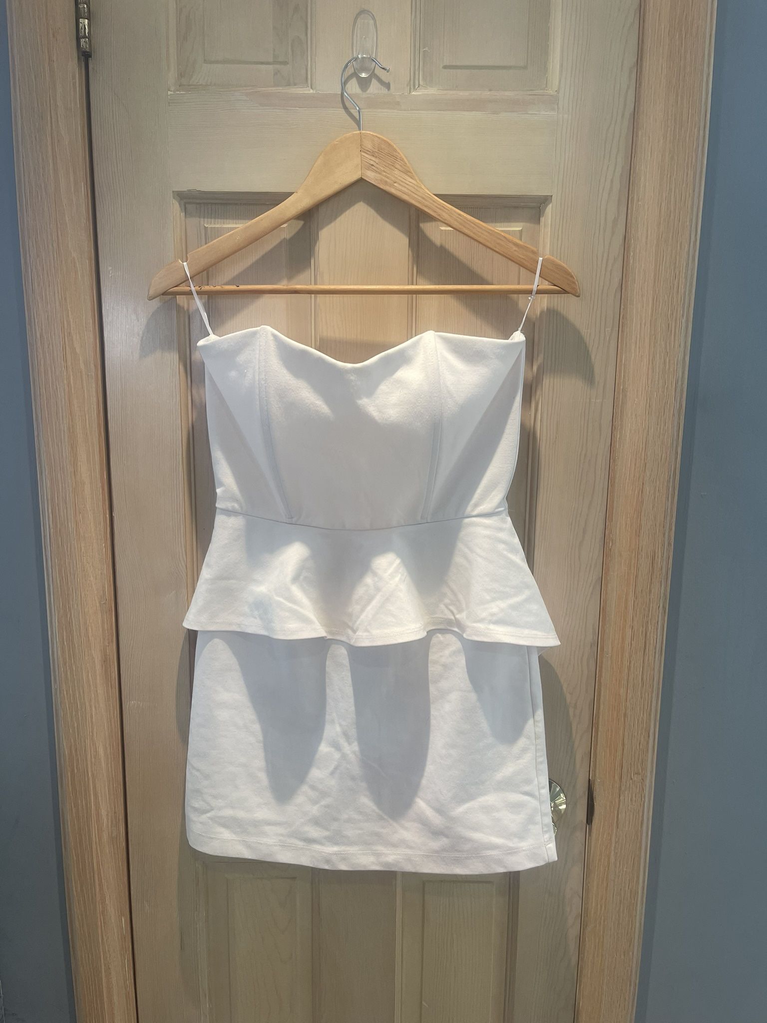 Dress White Size M