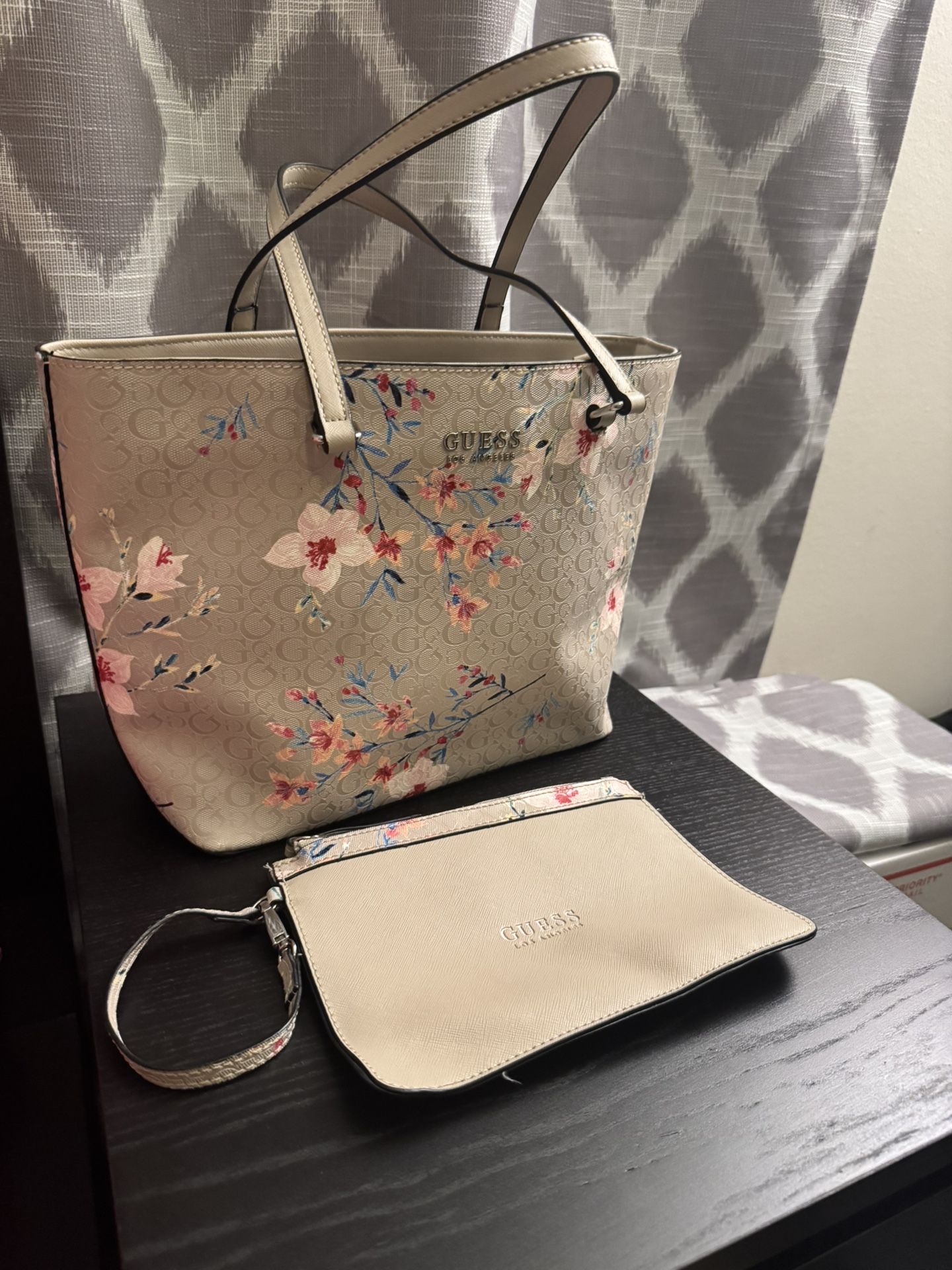 Guess Tote Bag New