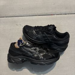 ASICS Gel 1130 Black - Sizes 9, 9.5, 10