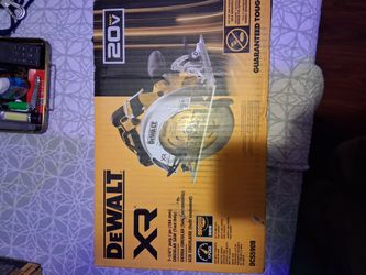 DeWalt XR 20V 7-1/4" Circular Saw DCS590B