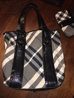 Burberry purse & matching wallet