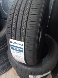 New Set of tires 225 65 17 KUMHO