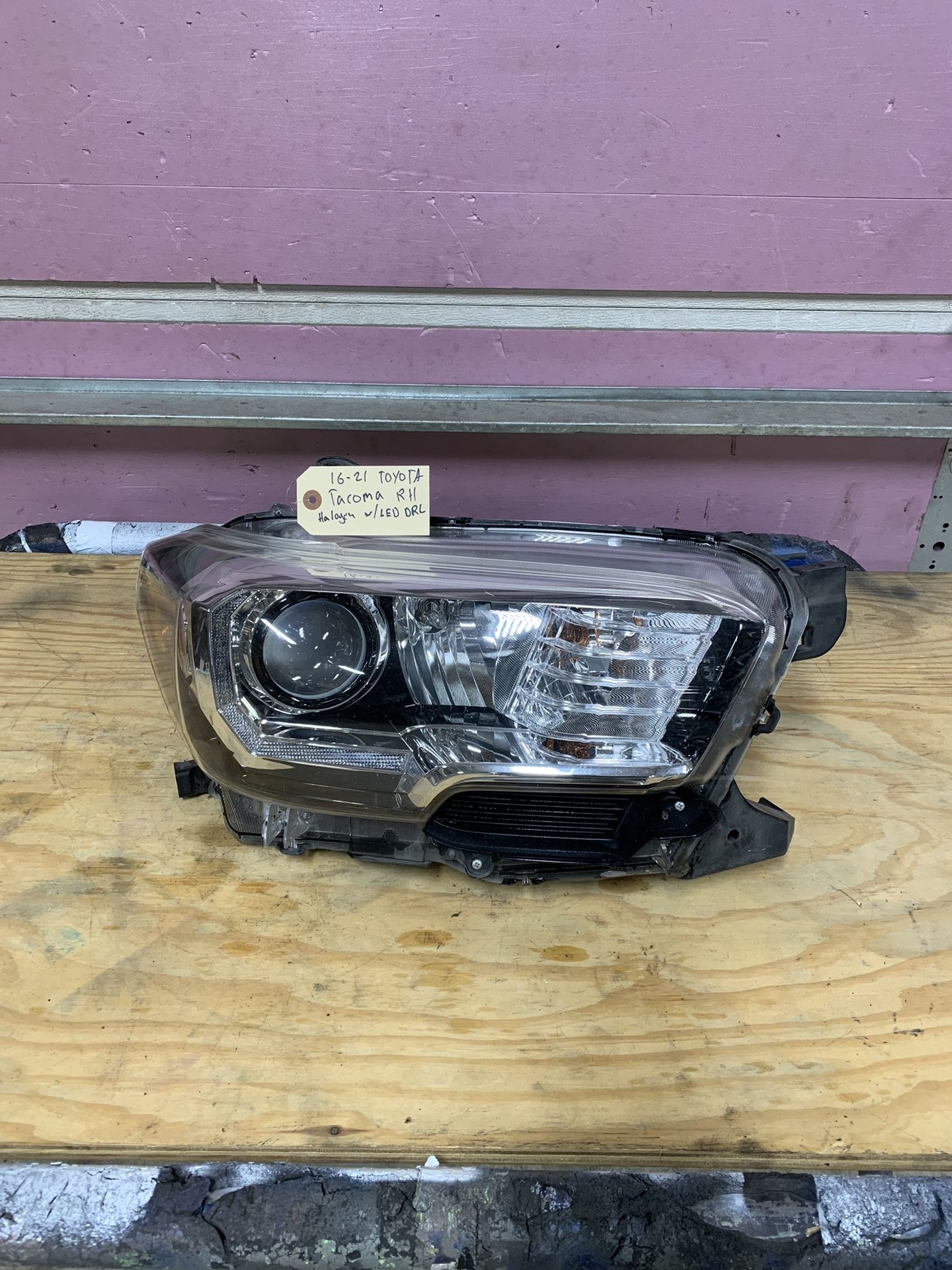 2016-2021 Toyota Tacoma Right Side Headlight Halogen W/LED DRL OEM