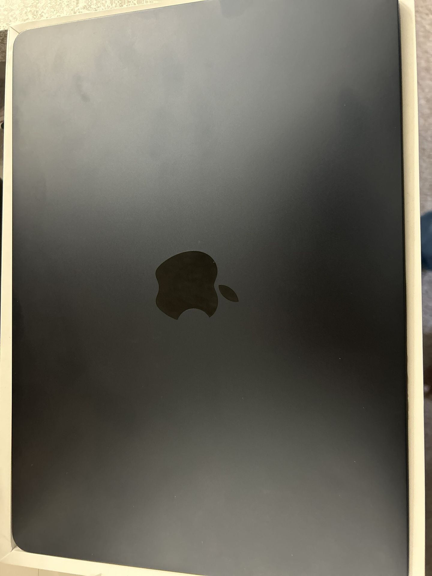 Macbook M2