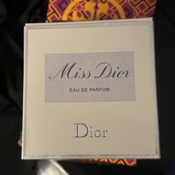 Women Perfume 
