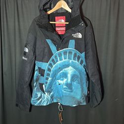 The North Face / Supreme Jacket Size M